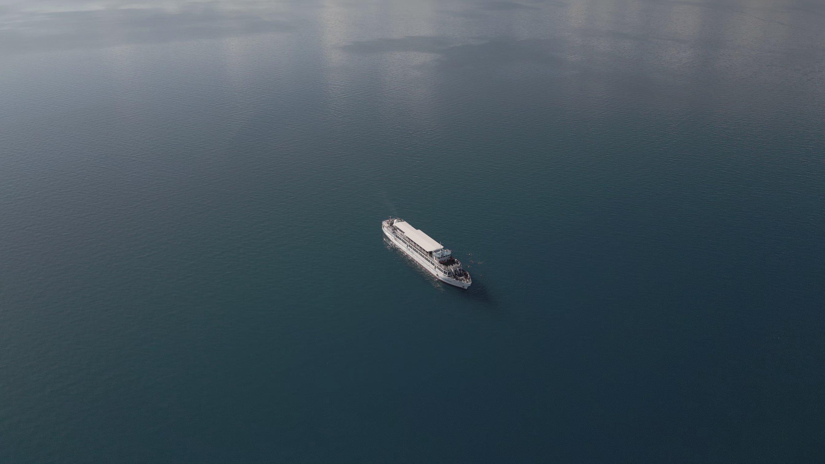 Speedboat